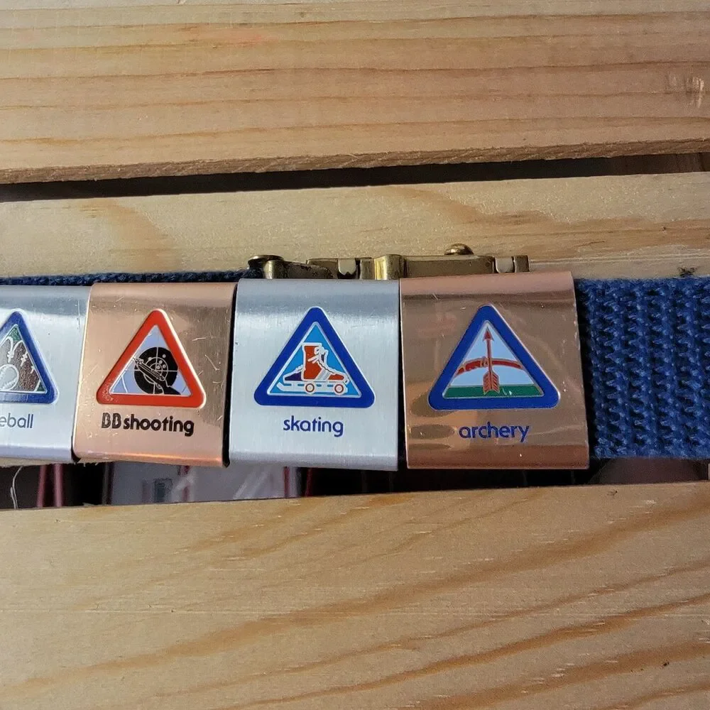 Vintage Cub Scouts Belt w/ 9 Slides